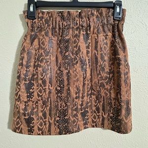 Women’s Haute Monde faux snakeskin Skirt size S